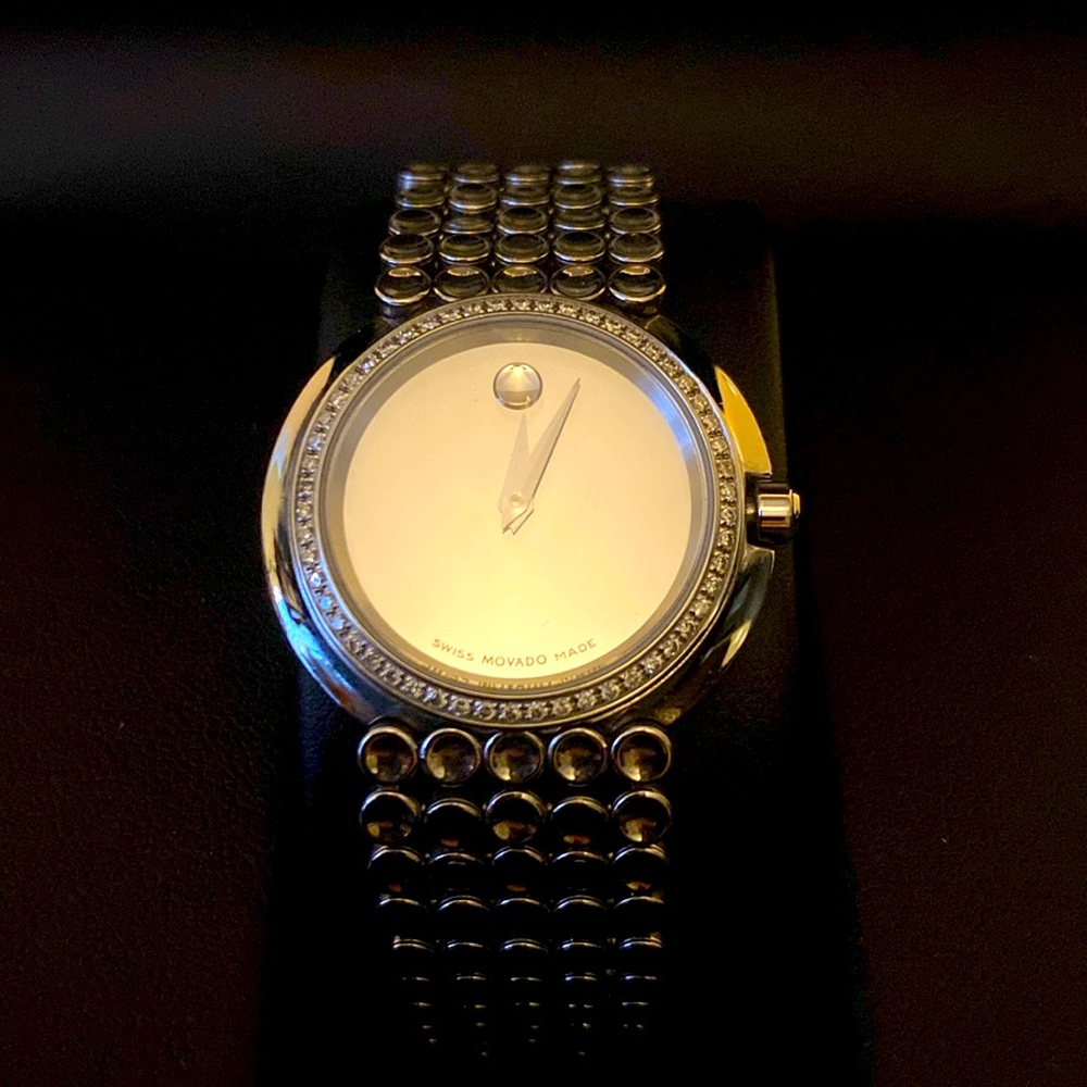 Authentic Movado Mirrored Dial Diamond Bezel 28MM Trembrilli Ladies Dress Watch! - Picture 7 of 16